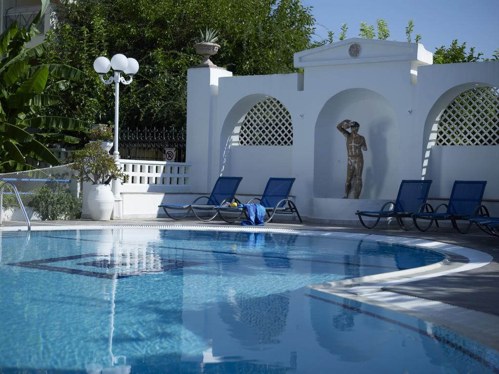 Ninetta'S Studios Poros Town Exteriér fotografie